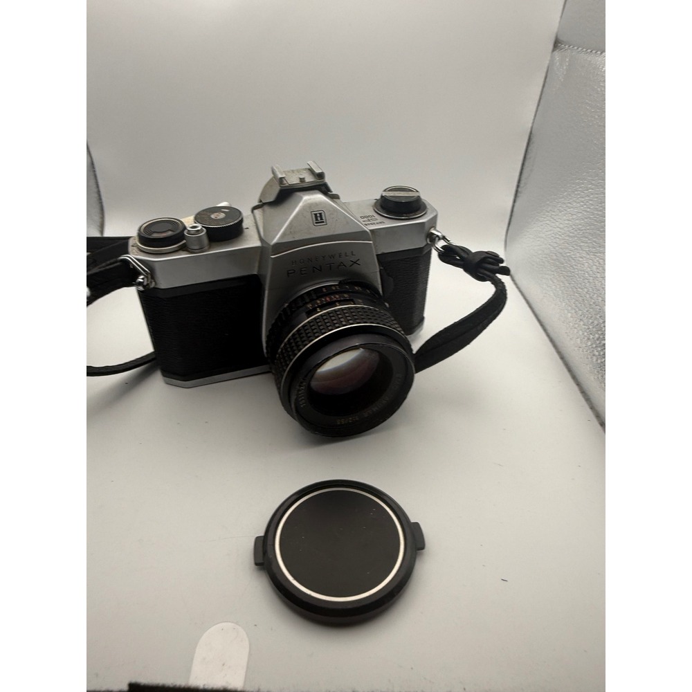 Honeywell Pentax SP 1000 35mm SLR Film Camera with SMC Takumar 55mm f2 Lens